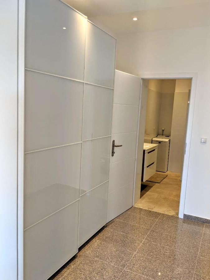 Clearvuehome - Quiet 51 M2 Studio Bratislava Slavin Exteriör bild