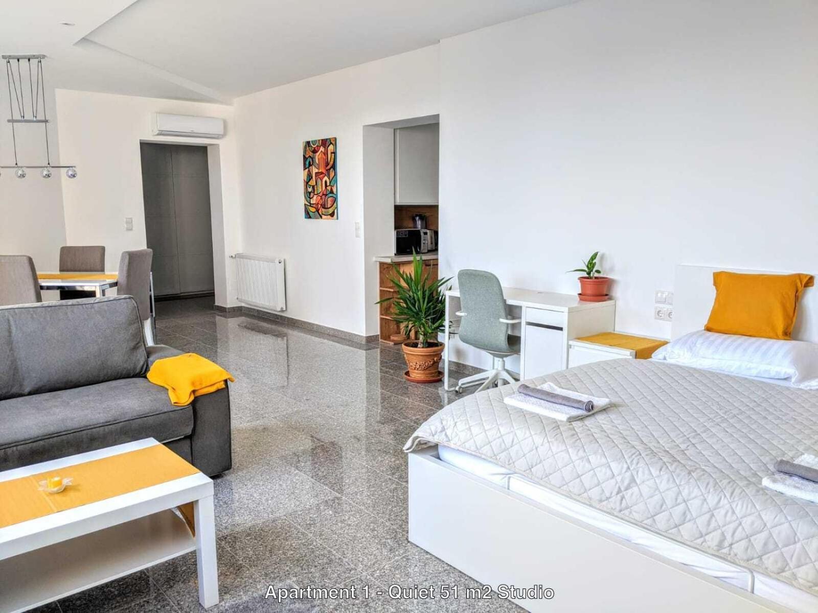 Clearvuehome Apartments Bratislava Slavin Exteriör bild
